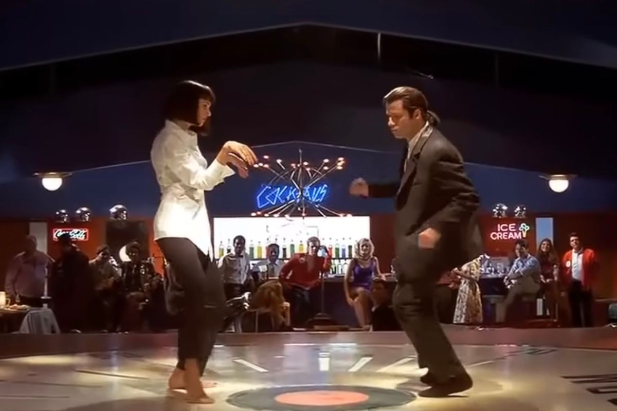 Uma Thurman e John Travolta nella scena del twist in Pulp Fiction