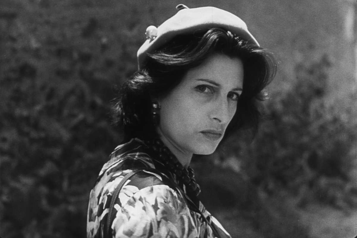 Anna Magnani di profilo