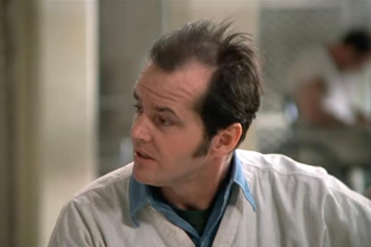 Jack Nicholson in una scena del film Qualcuno volo' sul nido del cuculo