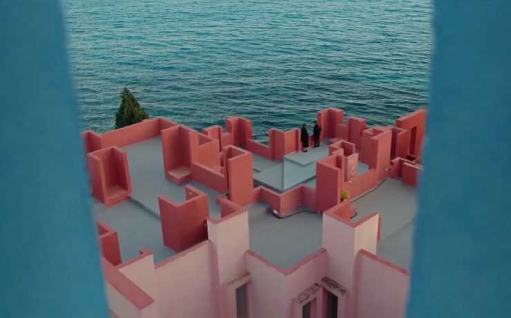 La Muralla Roja a Calpe, Alicante, con la vista sul mare