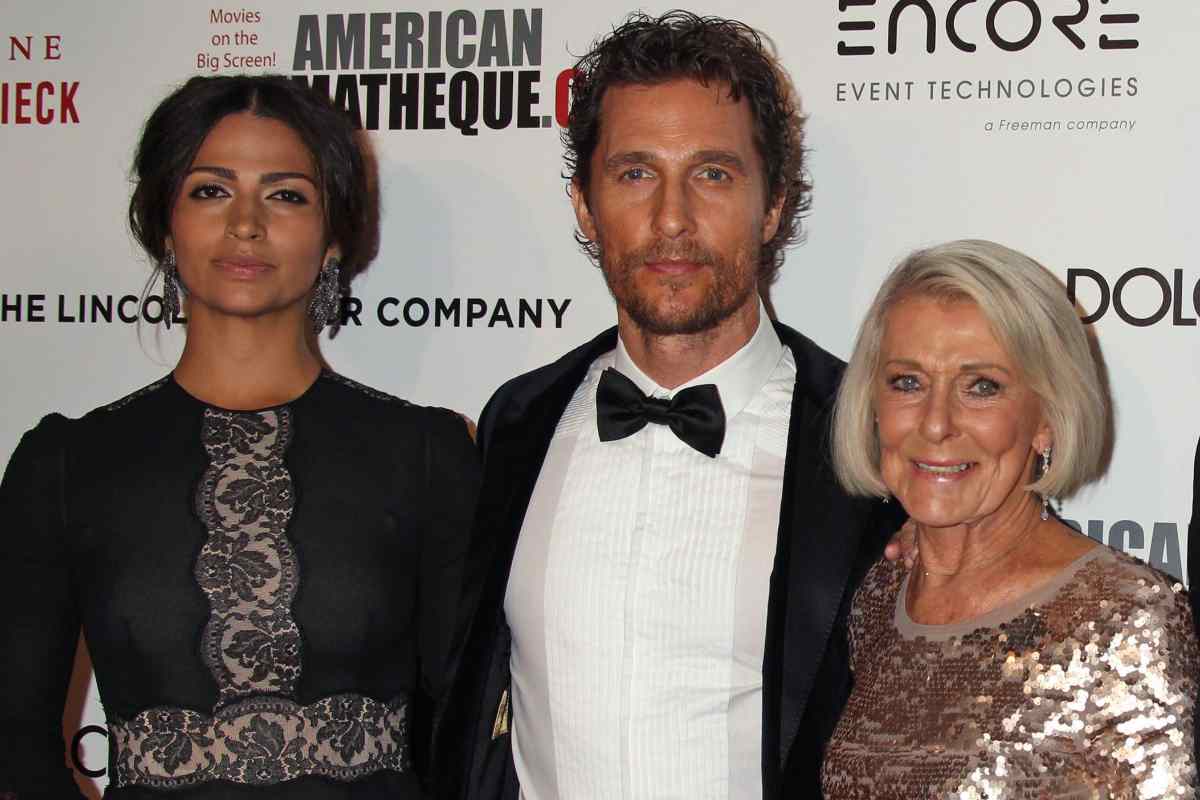 Camila Alves, Matthew McConaughey e la madre di lui, Kay McConaughey