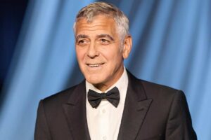 George Clooney in smoking