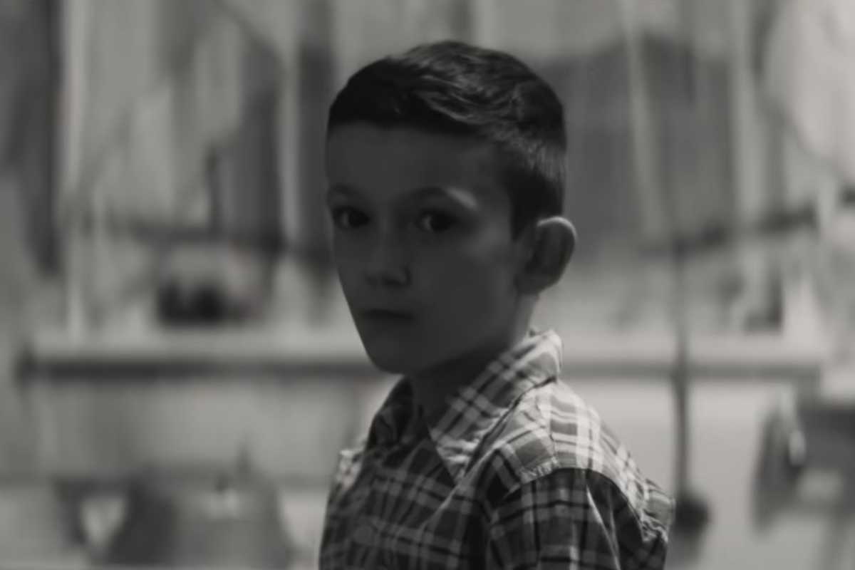 Una scena del film che mostra Bruce Springsteen bambino