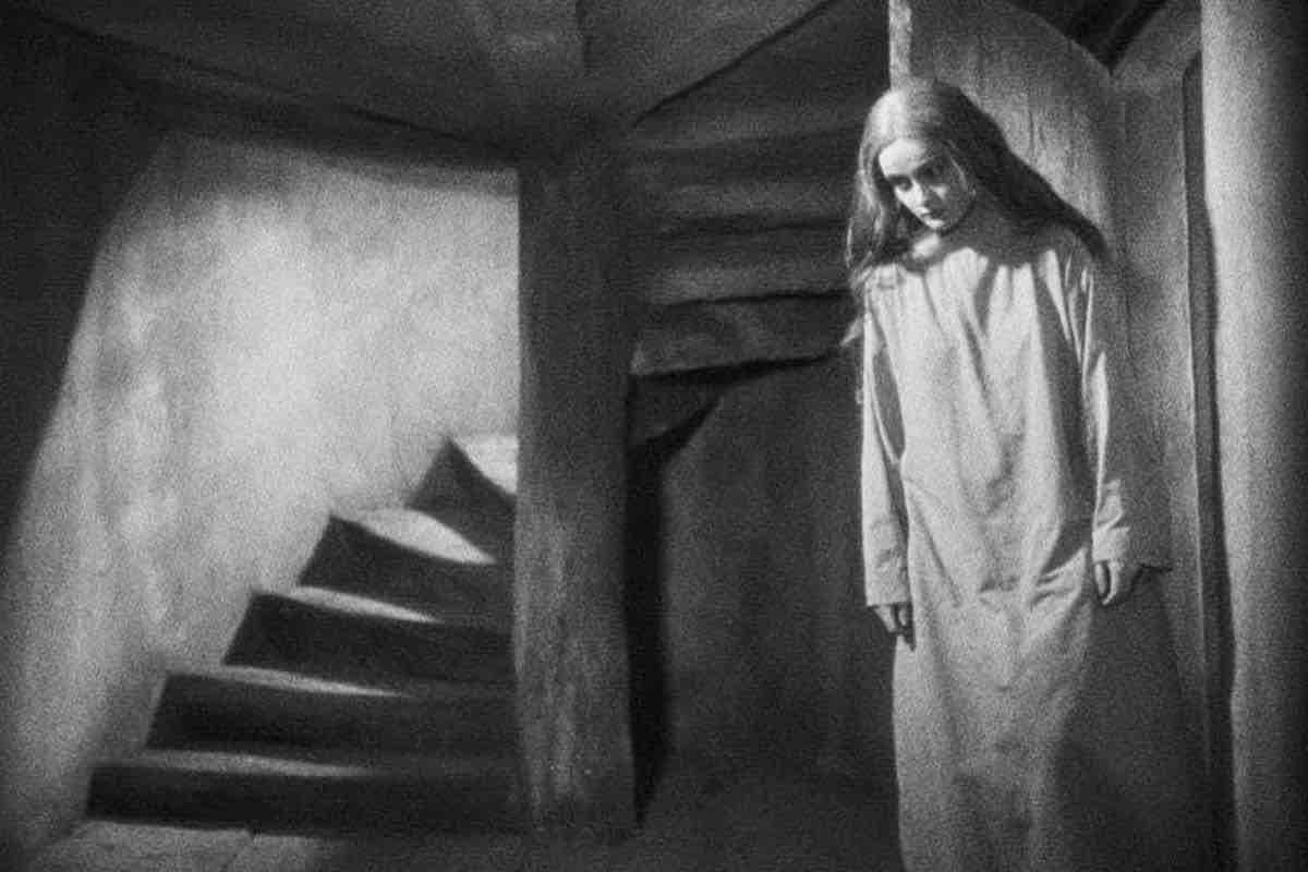 Fotogramma di Faust di Murnau