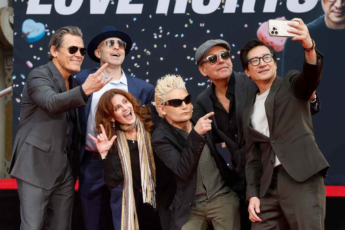 Il gruppo dei ragazzi che interpretarono i Goonies oggi si fa un selfie