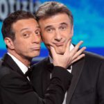 Ficarra e Picone in posa durante la presentazione di una stagione di Striscia la Notizia