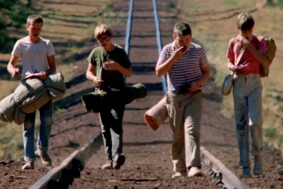 I quattro attori di Stand by Me in una scena del film