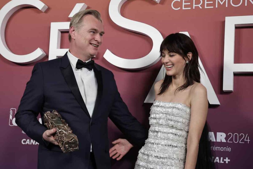 Christopher Nolan ride e scherza insieme a Marion Cotillard