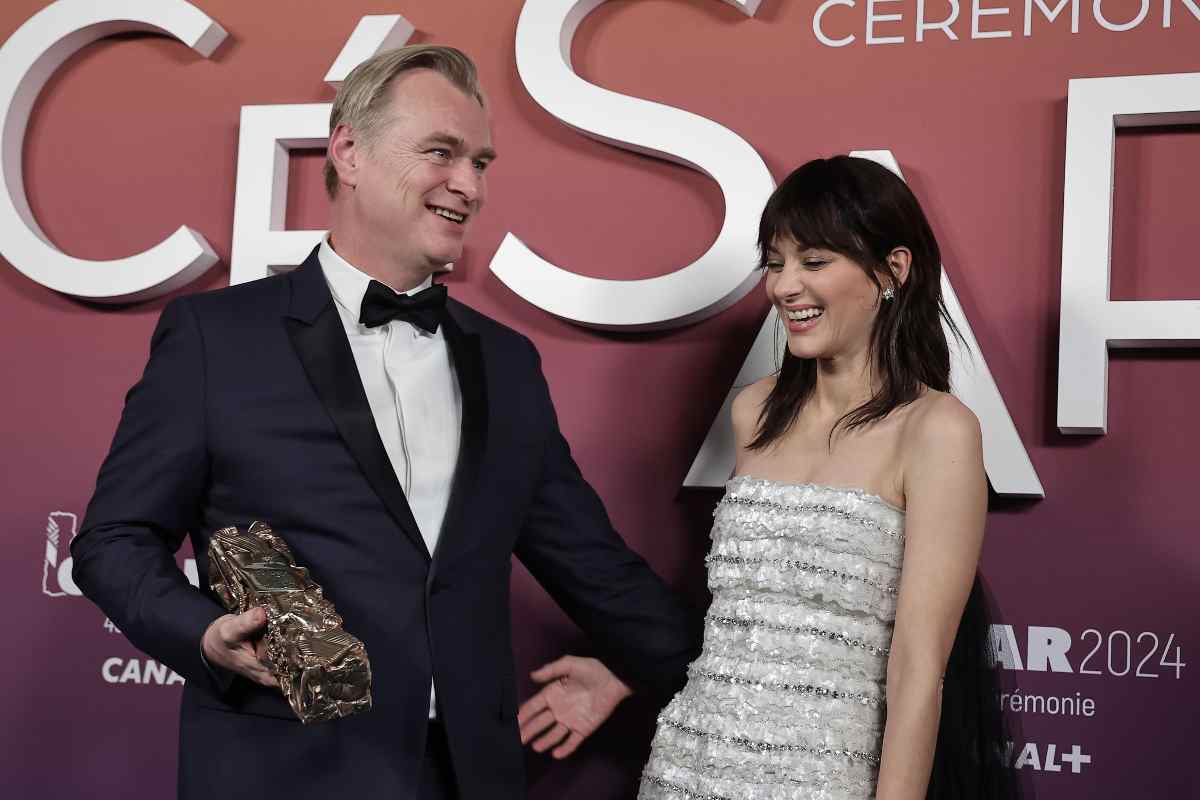 Christopher Nolan ride e scherza insieme a Marion Cotillard