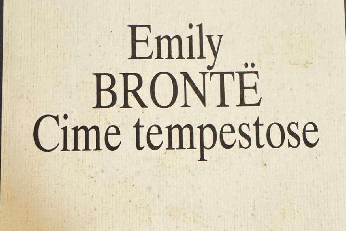 La copertina di Cime Tempestose