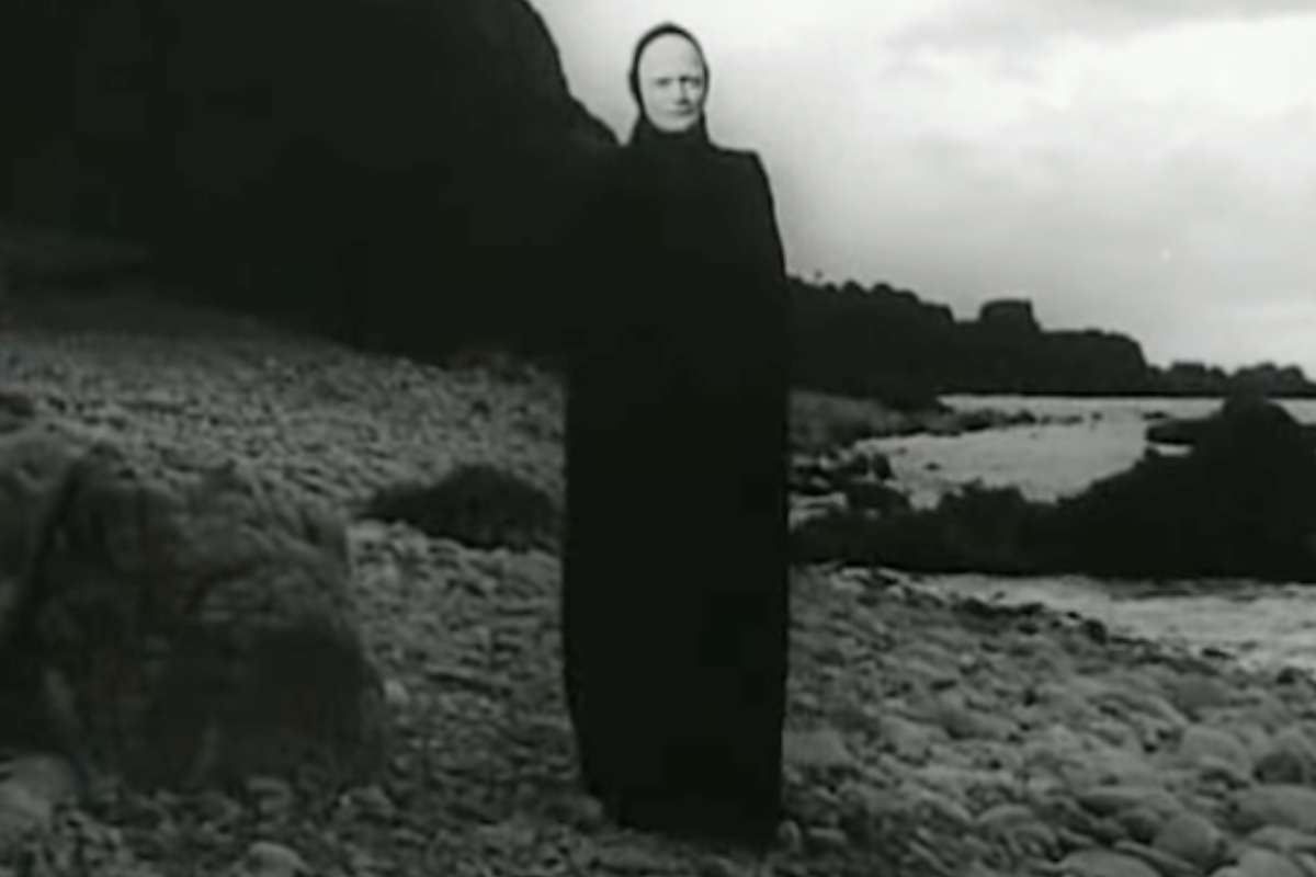 Bengt Ekerot nei panni de La morte nel film Il settimo sigillo