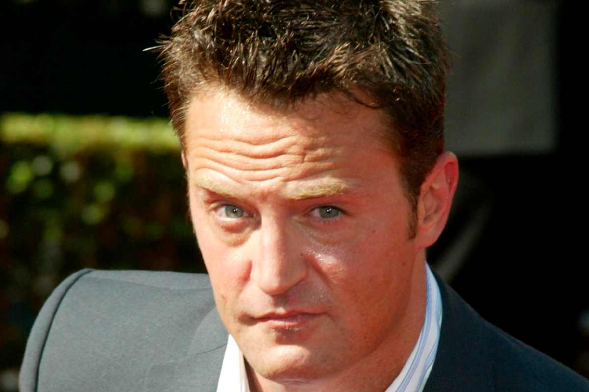 Matthew Perry primo piano