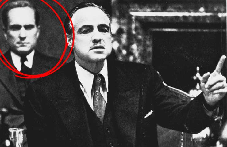 Marlon Brando e alle spalle Robert Duvall ne Il Padrino