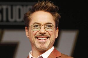 Primo piano di Robert Downey Jr.