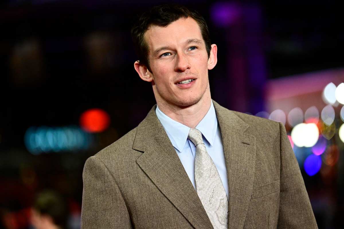Mezzo busto Callum Turner