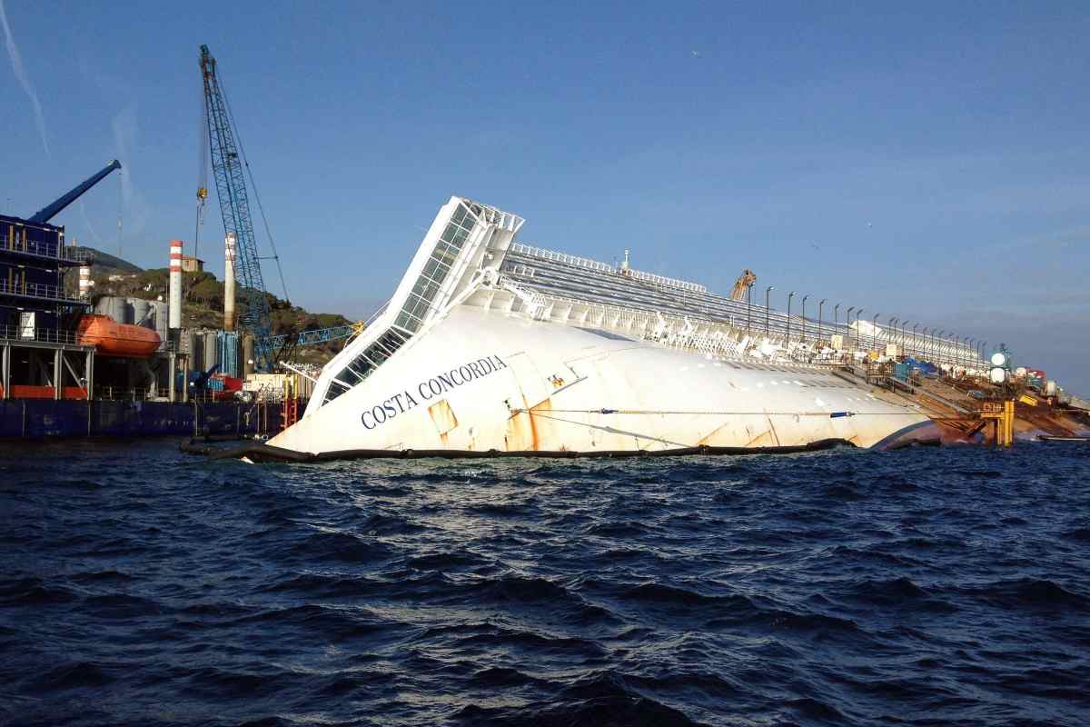Il recupero della Costa Concordia in mare