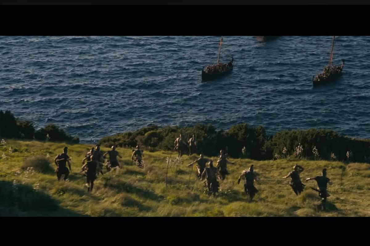 Le barche in mare in una scena del film L'Odissea